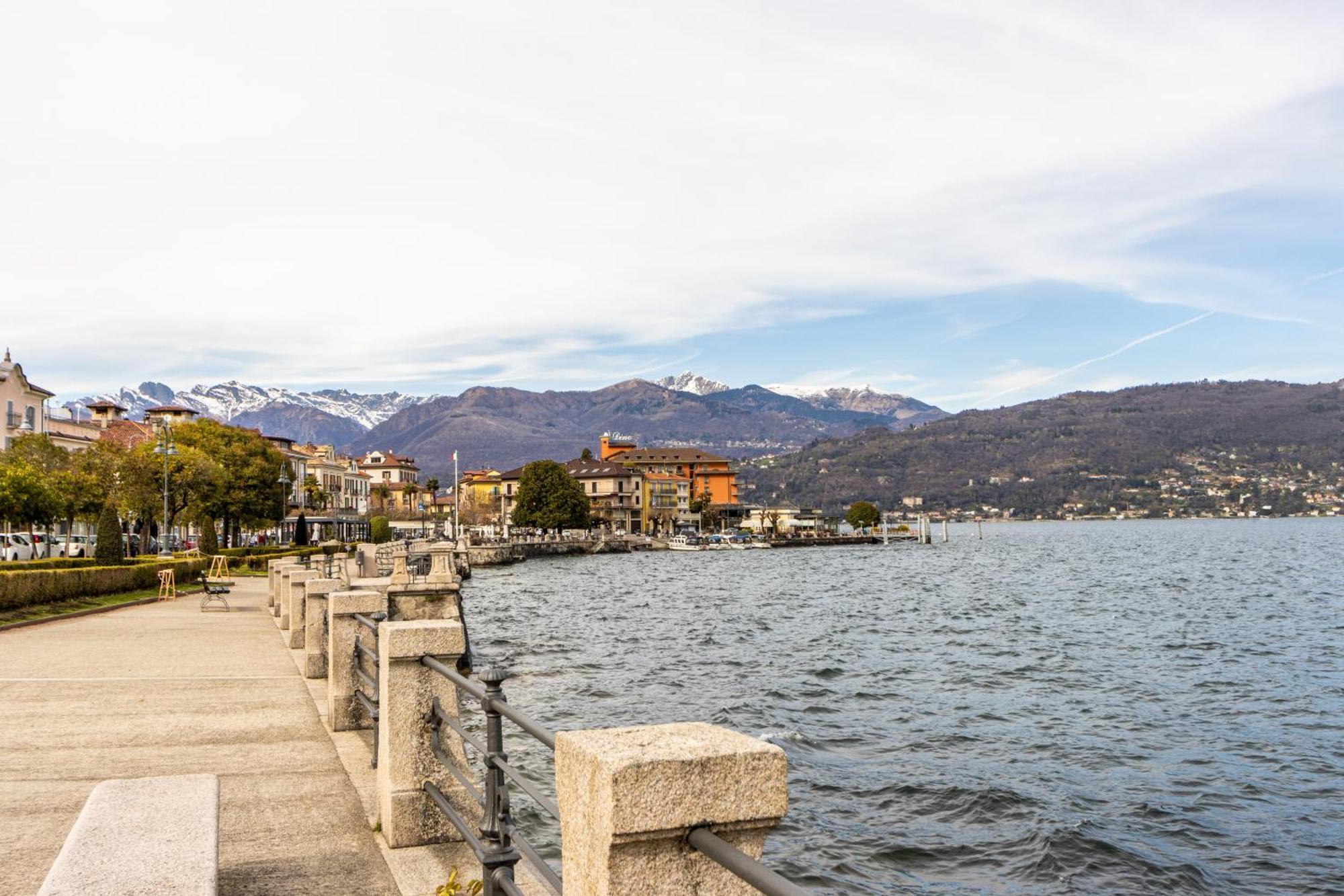 Golden Lake - Luxury Apartment ☆☆☆☆☆ - 100M From The Lake Baveno Exteriér fotografie